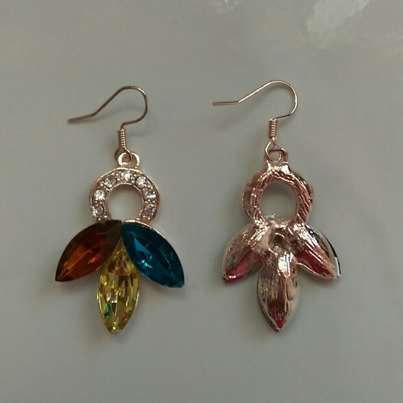 Exquisite Multicolor Crystal CZ Drop Earring - Picture 5 of 6
